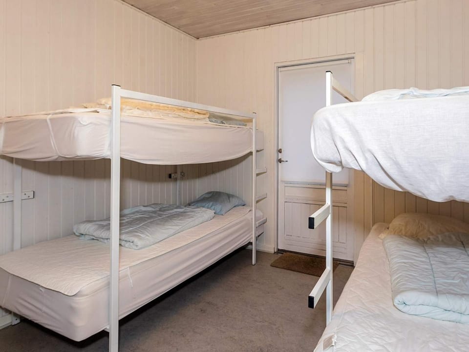 4 person friendly stay in Læsø Hostel in Västra Götaland County