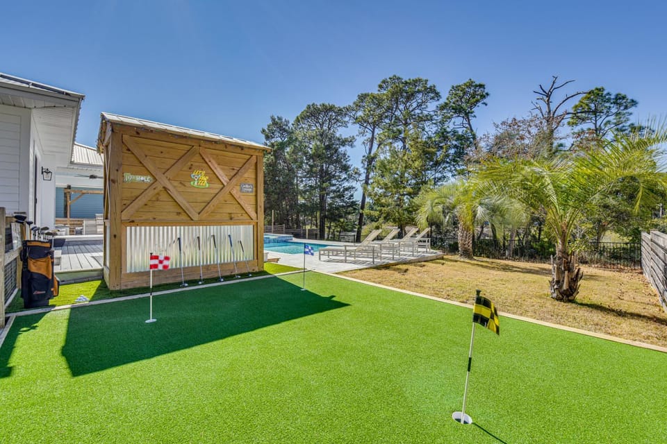 Tranquility & Nearby Beach Access: Private Oasis House in South Walton County