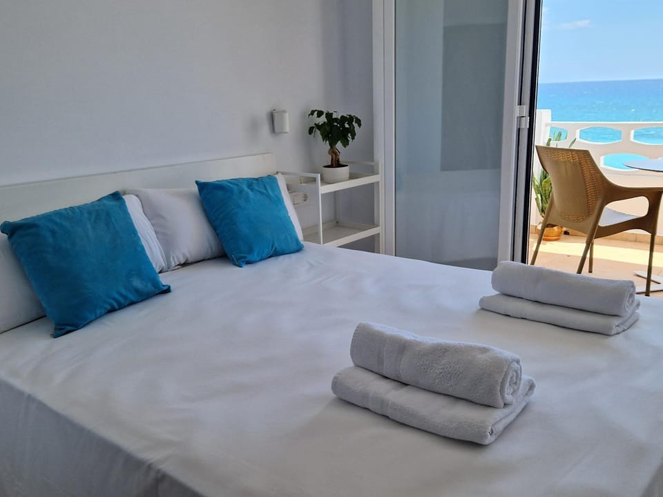 CASA EN ALTEA PRIMERA LINEA y VISTAS AL MAR 3 Apartment in Marina Baixa