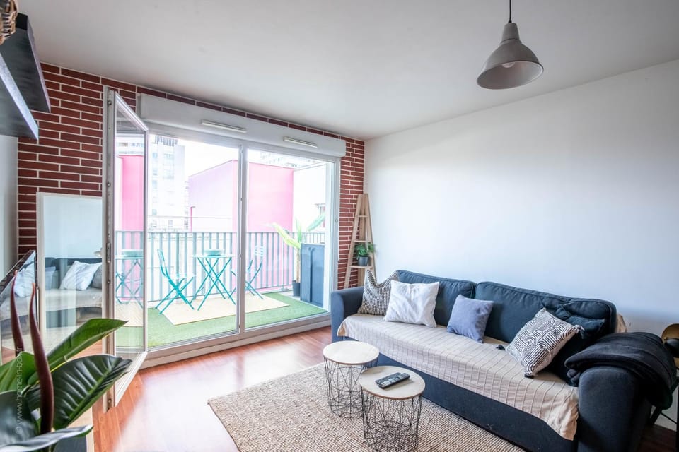 Patio, TV and multimedia, View (from property/room), Balcony/Terrace, Living room, Seating area