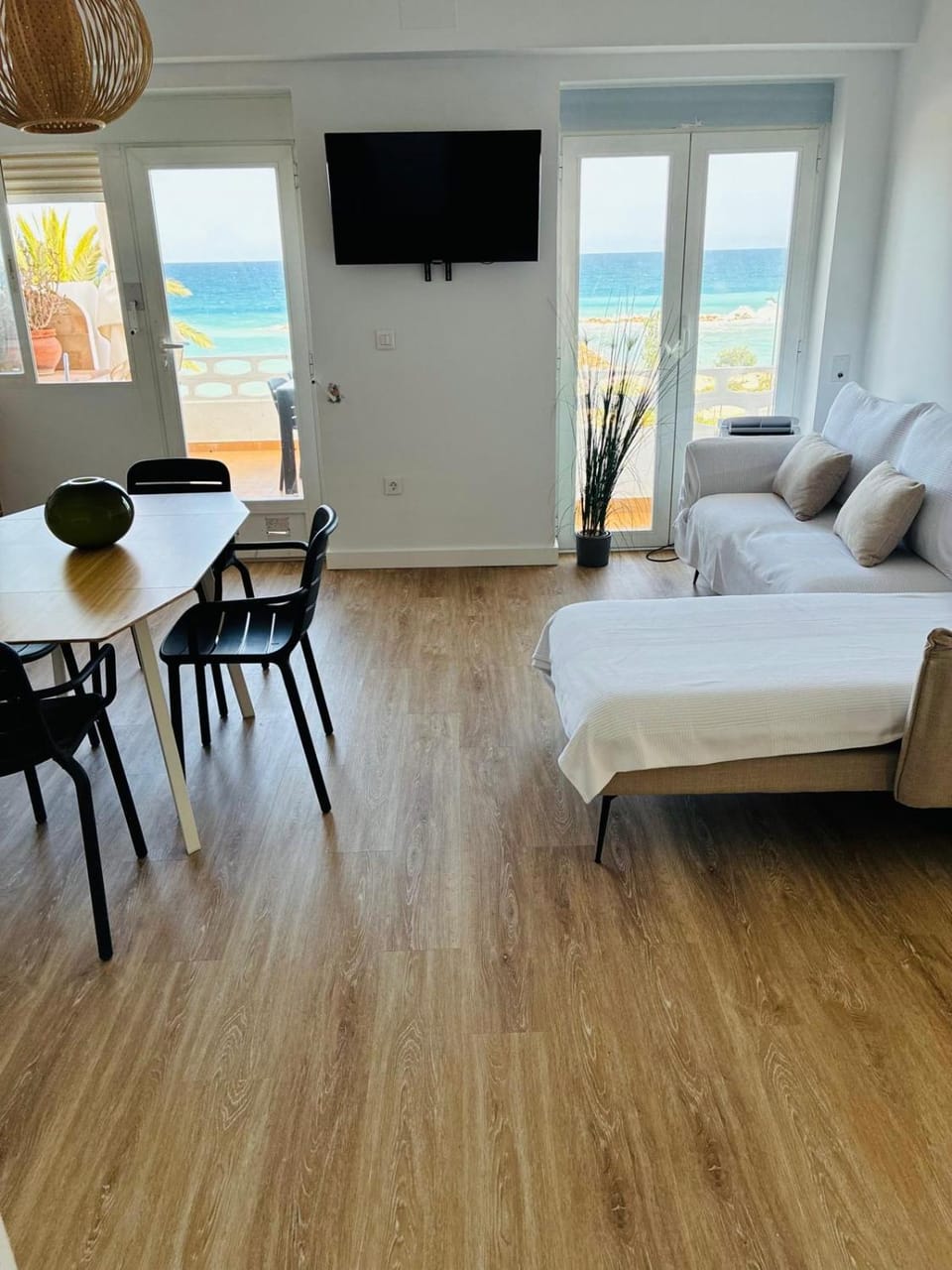 TV and multimedia, Sea view