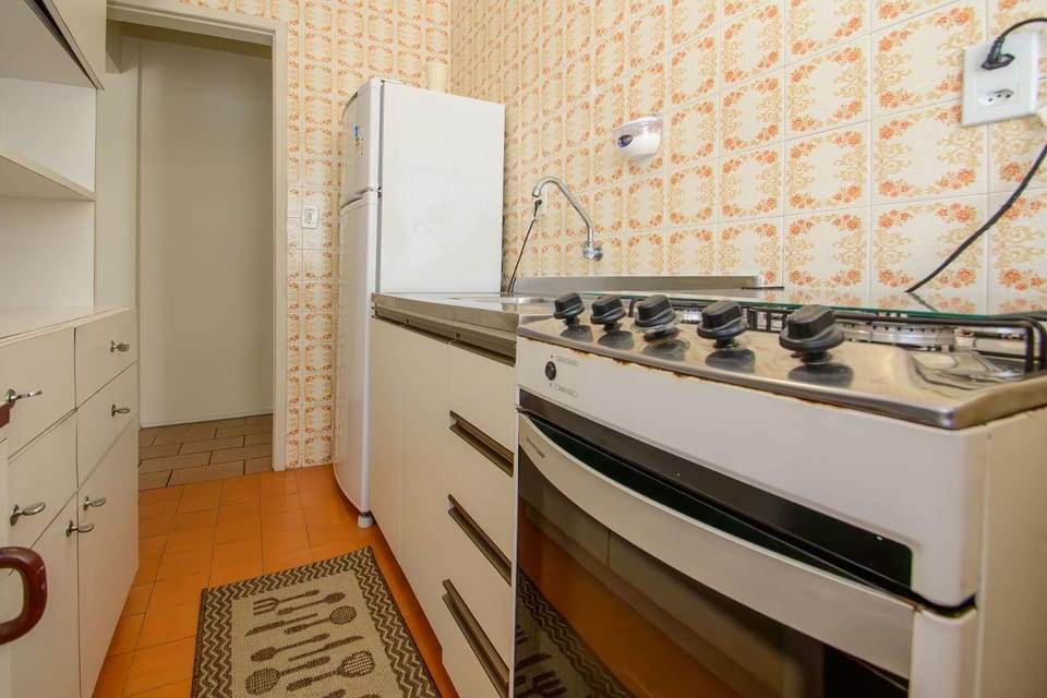 Apto na Av. Atlântica em BC XX7302 Apartment in Camboriú