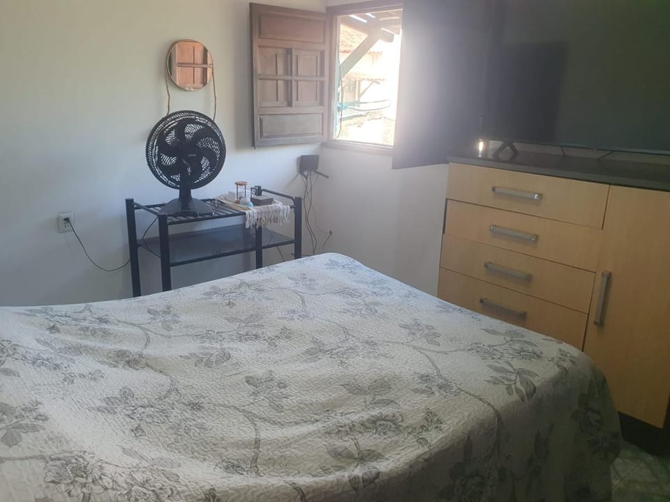 Bed, TV and multimedia, Photo of the whole room