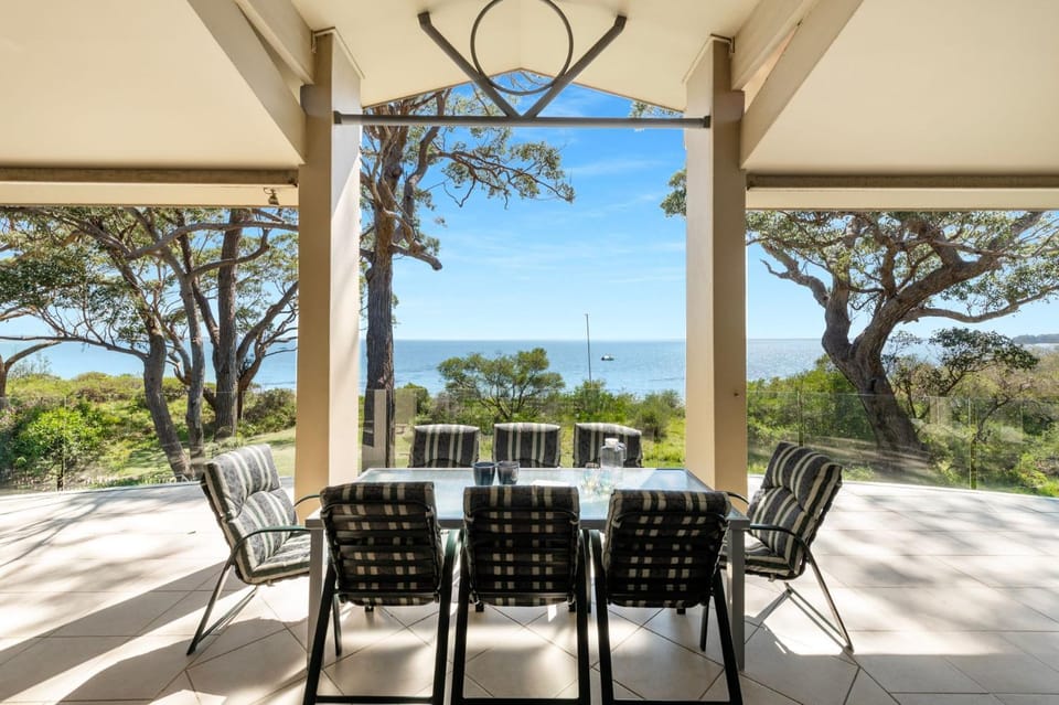 Famagusta - Belle Escapes Jervis Bay House in Vincentia