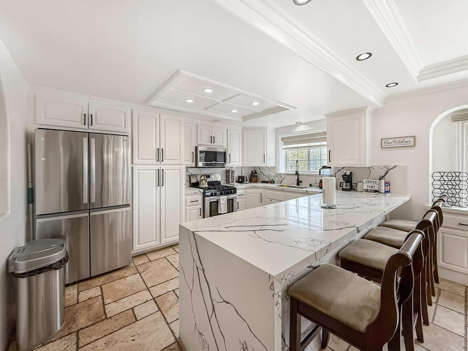 Munguia Summit Camp Modern Home Unit A Apartment in Big Bear