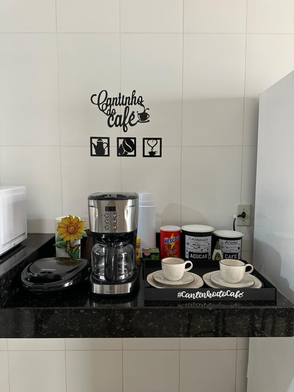 Coffee/tea facilities, toaster, kitchen