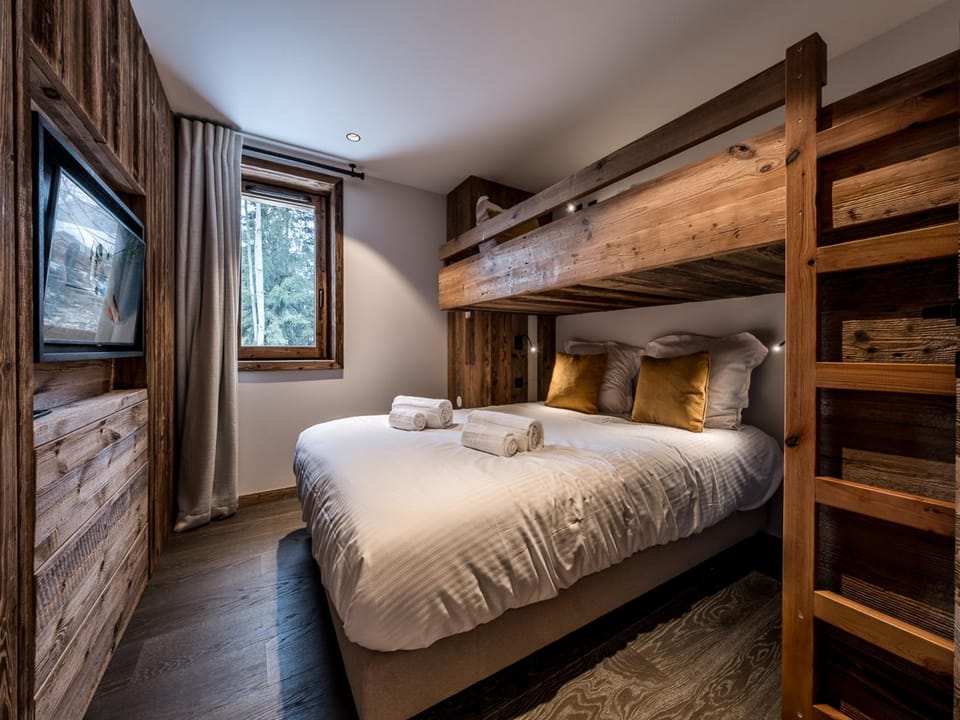 Appartement de luxe avec conciergerie 5*, vue montagne, 3 chambres, ski room - FR-1-613-125 Apartment in Les Allues