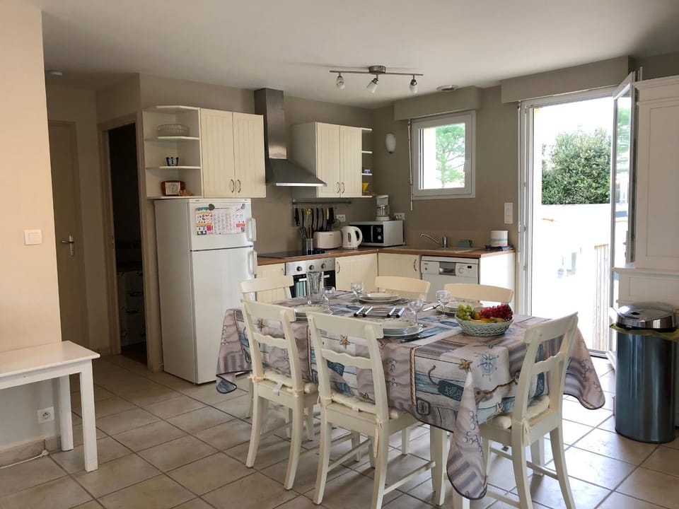 Maison spacieuse à 100m de la plage, 6 pers. - FR-1-323-557 House in Saint-Jean-de-Monts