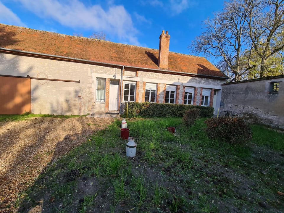 Studio cosy proche d'Orléans avec parking et animaux sur place - FR-1-590-558 House in Centre-Val de Loire