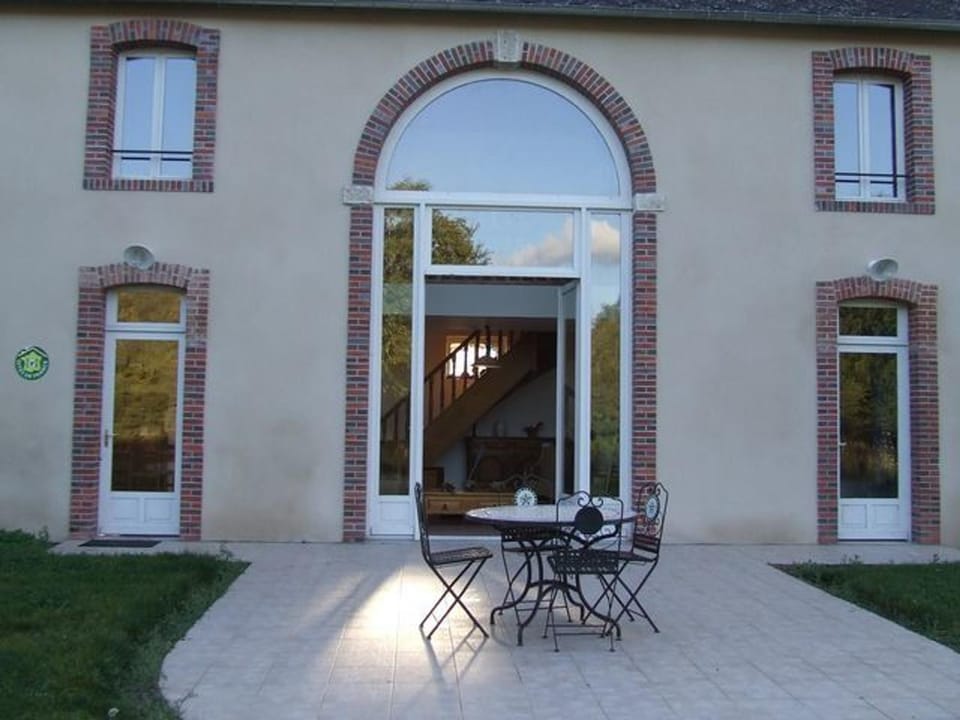 Gîte calme en forêt, proche Gien, 3 chambres et 2 salles d'eau - FR-1-590-555 House in Centre-Val de Loire