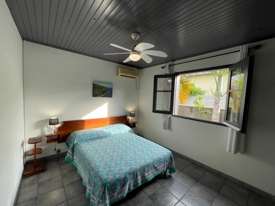 Charmant gîte avec piscine et climatisation à Saint-Louis - FR-1-786-34 House in Réunion