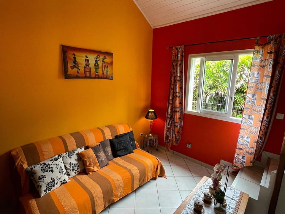 Gîte 3 épis avec cuisine équipée et centre équestre à proximité - FR-1-786-38 House in Réunion
