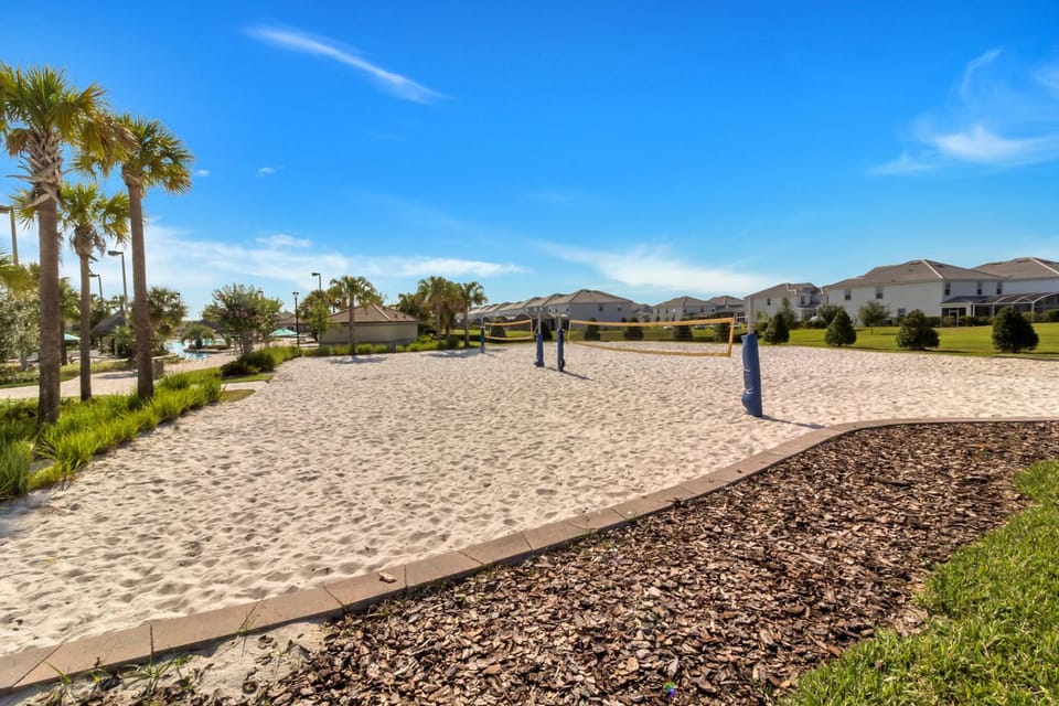 Luxury 6 Bedroom 5 bath pool Home 202 House in Four Corners