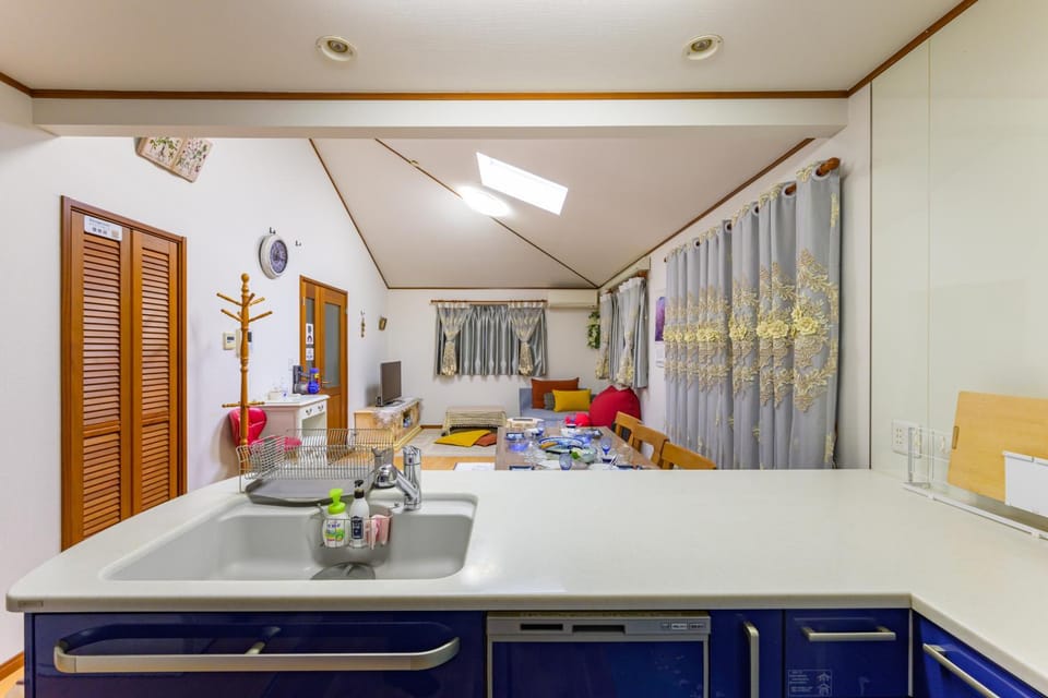 Kitchen or kitchenette, Living room, Photo of the whole room, Seating area