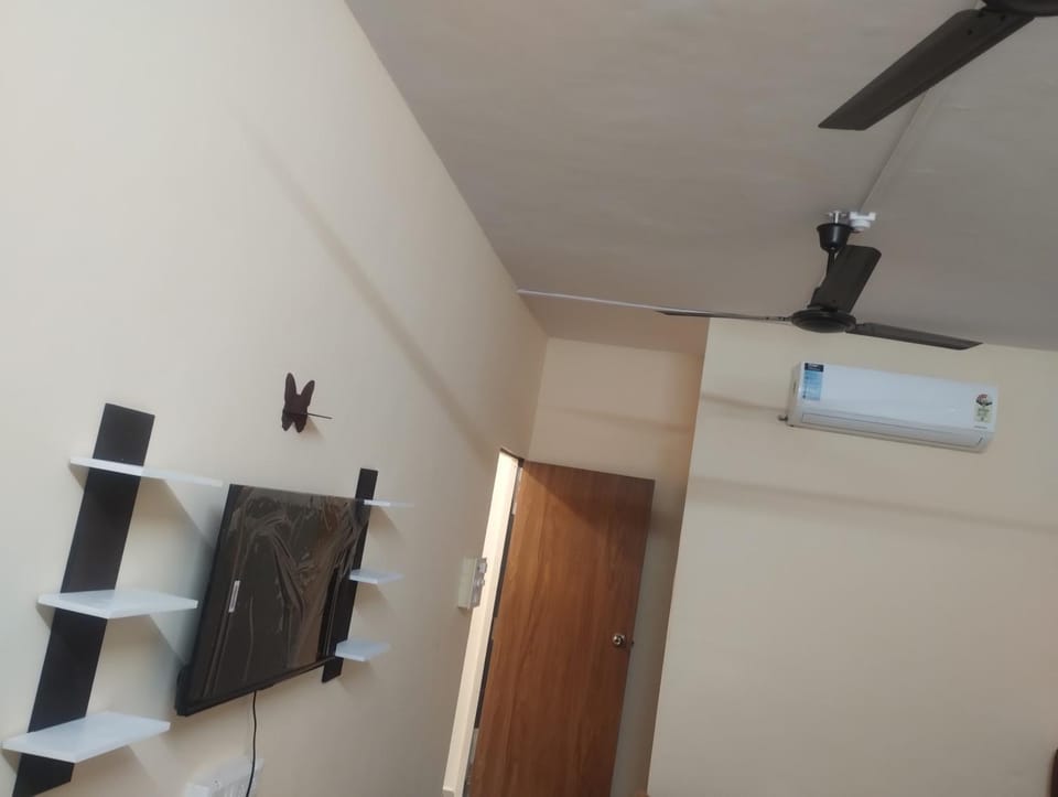 Communal lounge/ TV room, TV and multimedia, air conditioner