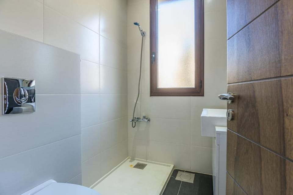 Flake fall Apartment in Africa