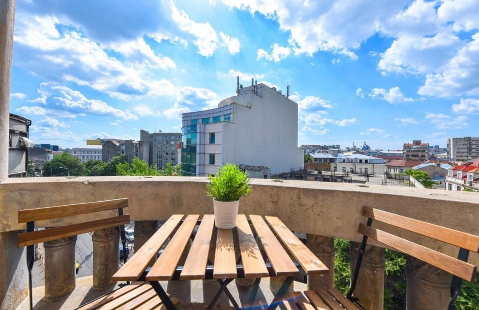 Day, View (from property/room), Balcony/Terrace, City view