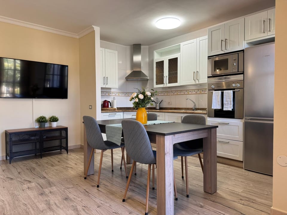 TV and multimedia, Dining area, kitchen