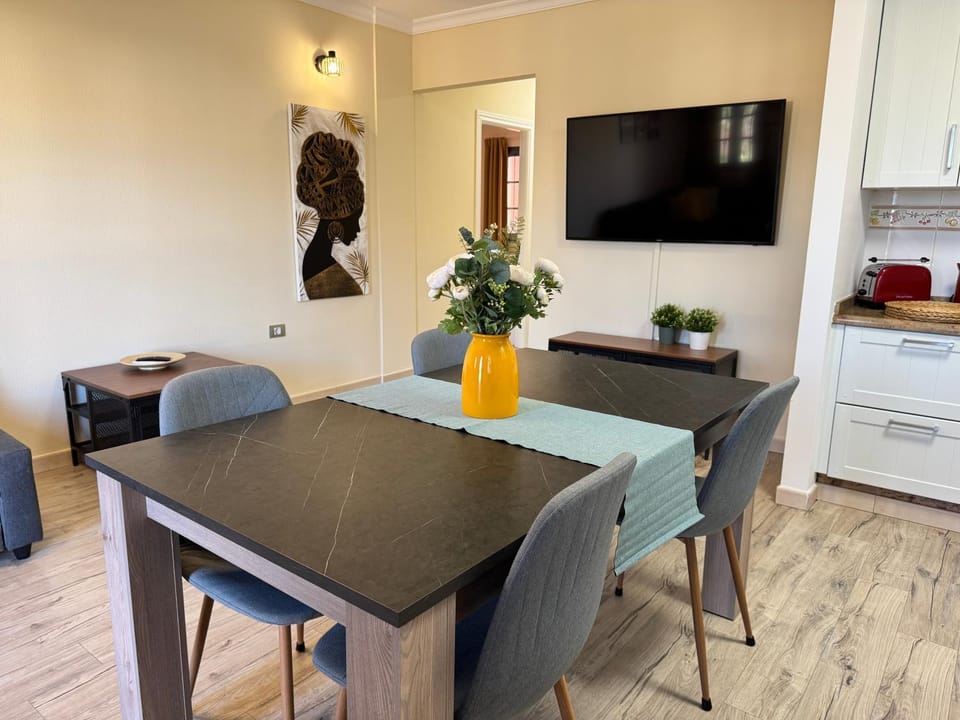 TV and multimedia, Living room, Dining area, kitchen