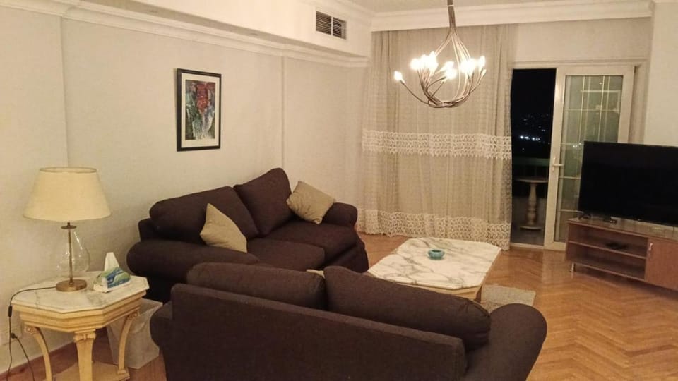 كورنيش النيل المعادي Apartment in New Cairo City