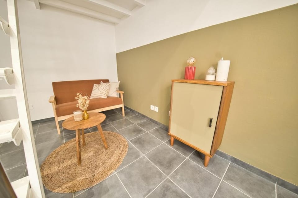 Le Coquebert - Studio Apartment in Reims