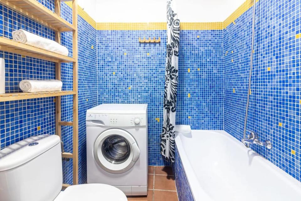 Bathroom, Bath, washing machine