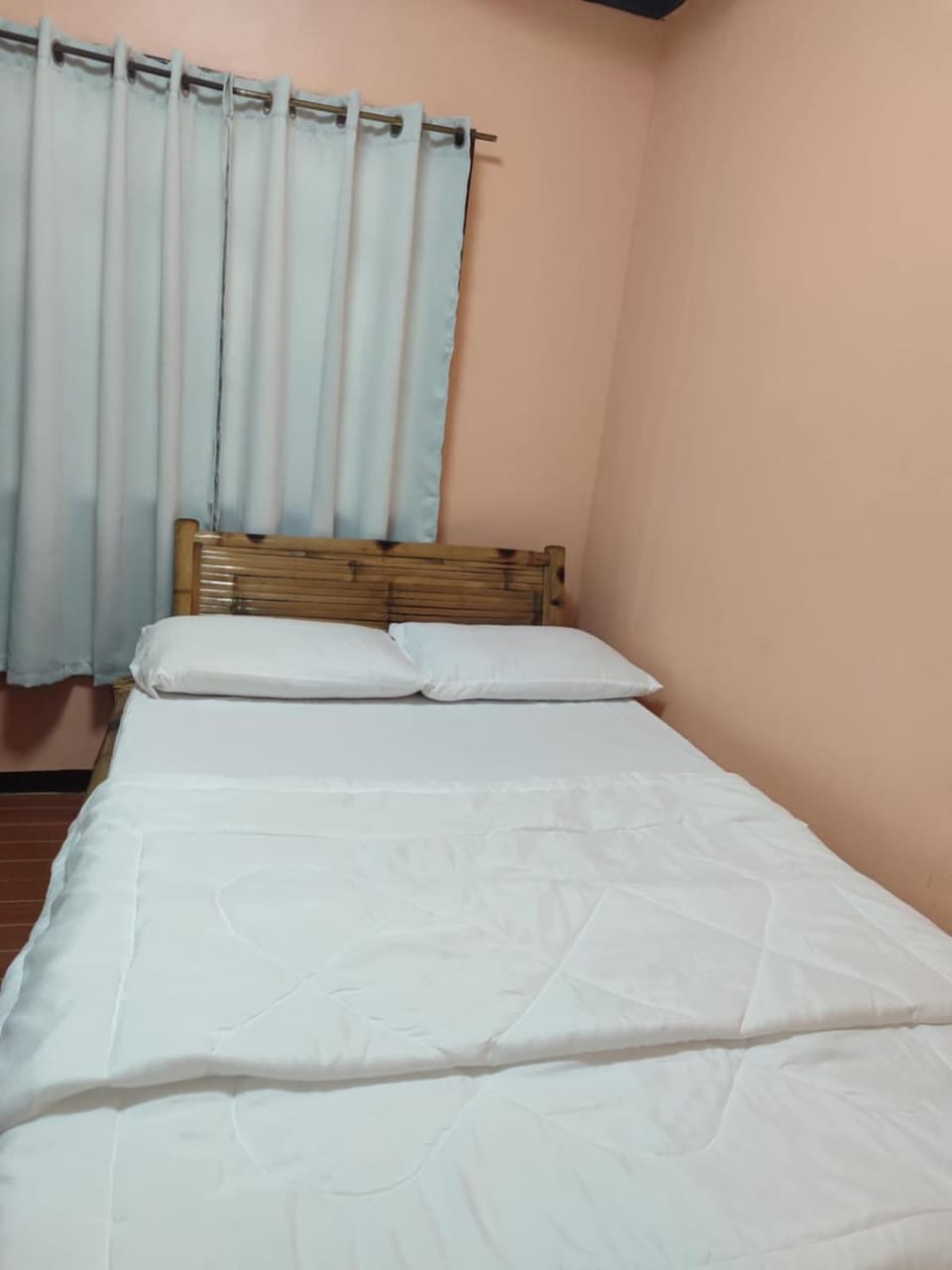 Beachfront Agpangi House in Central Visayas