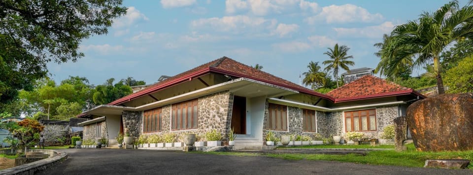 Property building, Balcony/Terrace