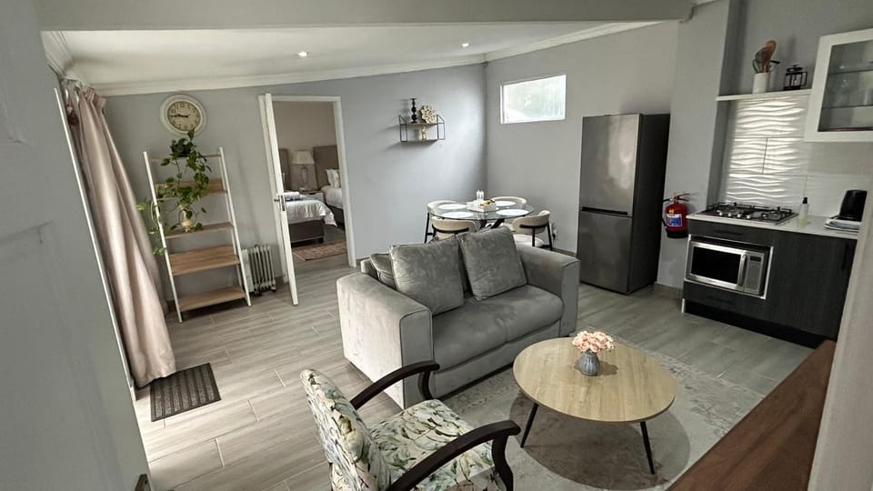 13 on Newington Bed and Breakfast in Port Elizabeth