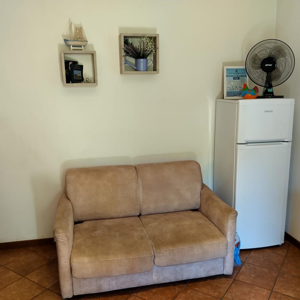Appartamento a due passi da Gardaland con Wi-Fi veloce e aria condizionata House in Lake Garda