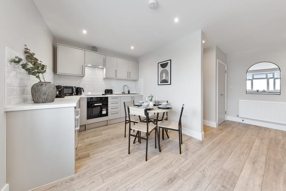 Kitchen or kitchenette, Dining area, dishwasher, oven, stove, toaster