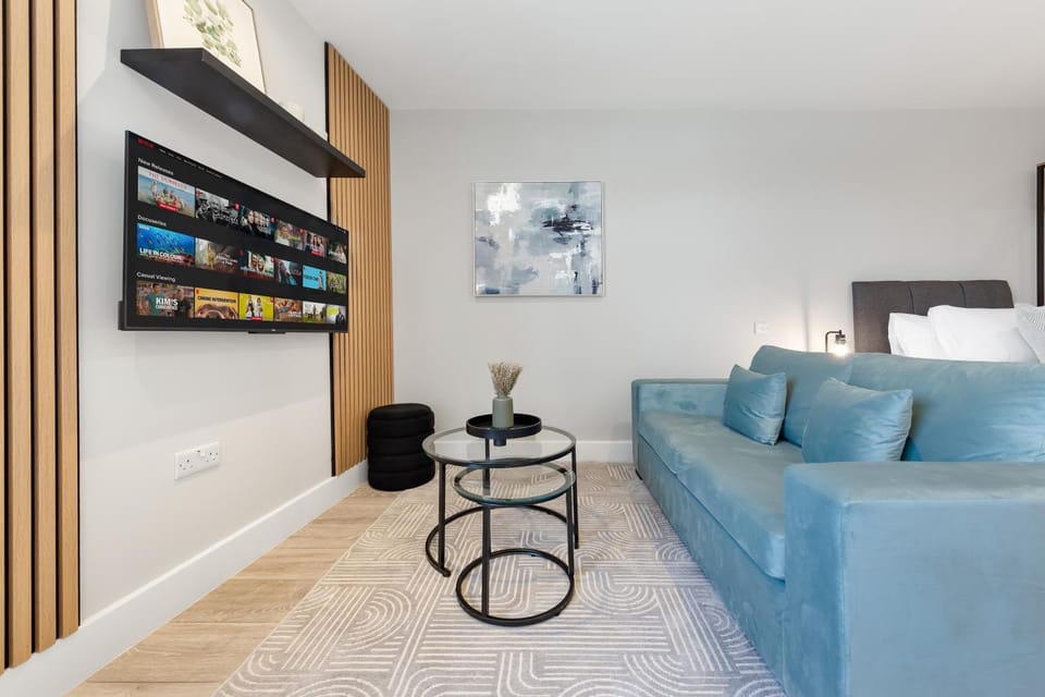 TV and multimedia, Living room, Seating area