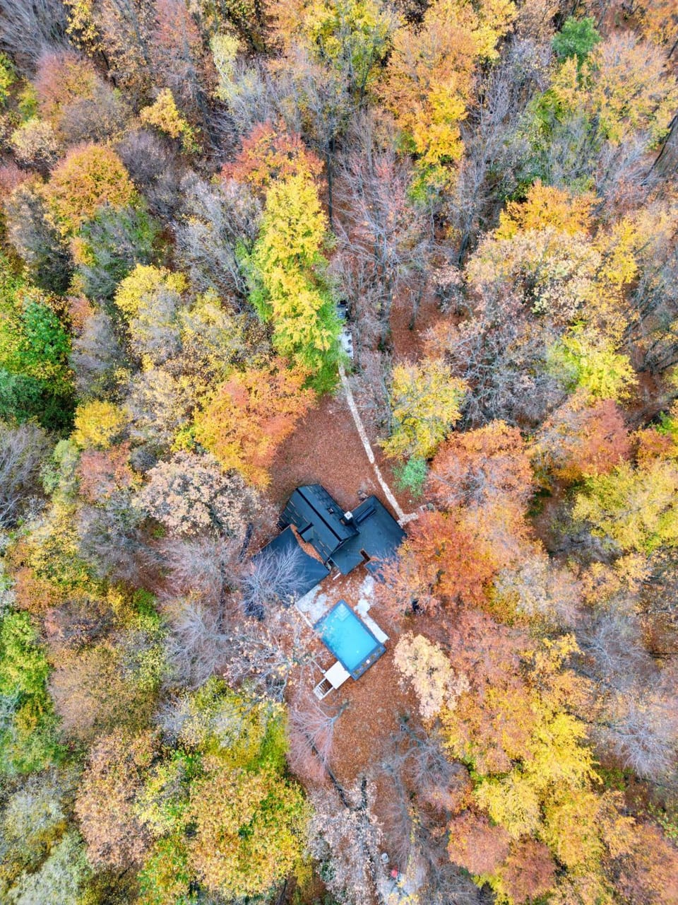 Property building, Bird's eye view, Swimming pool