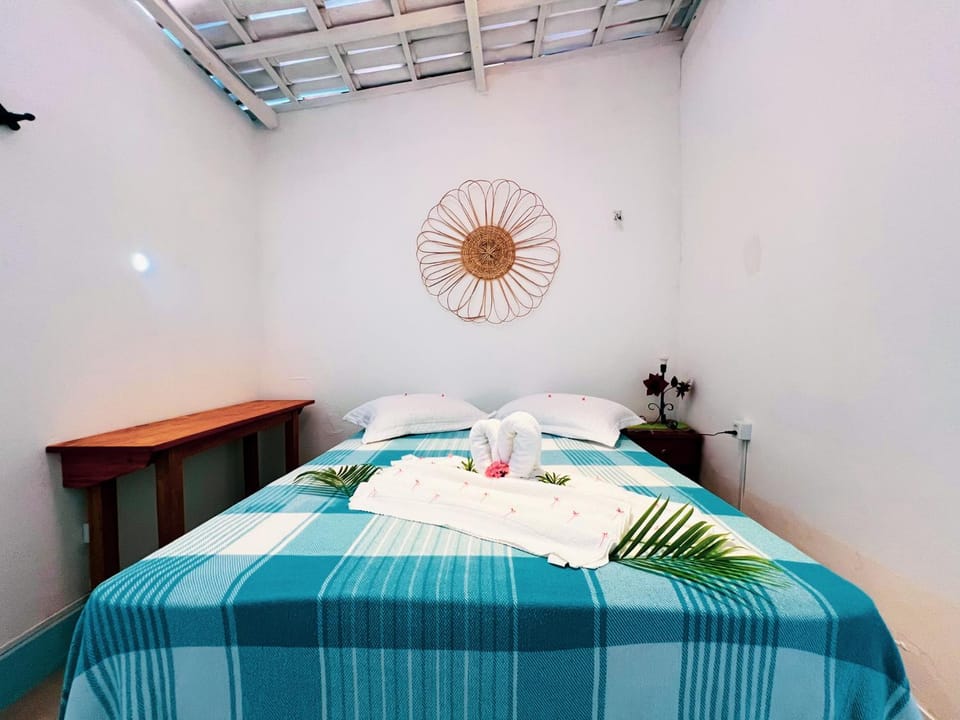 Bed, Photo of the whole room, Decorative detail, Bedroom