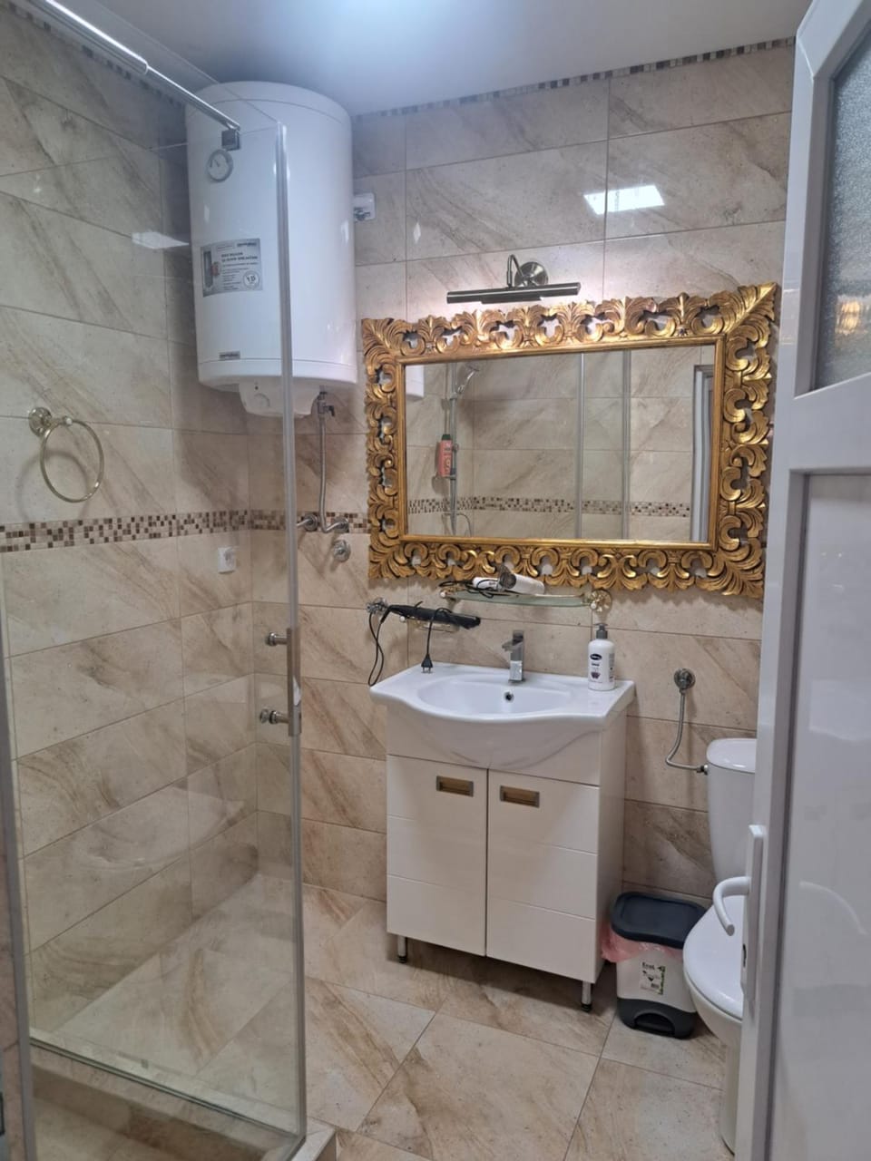 Dina lux apartman 2 Apartment in Serbia