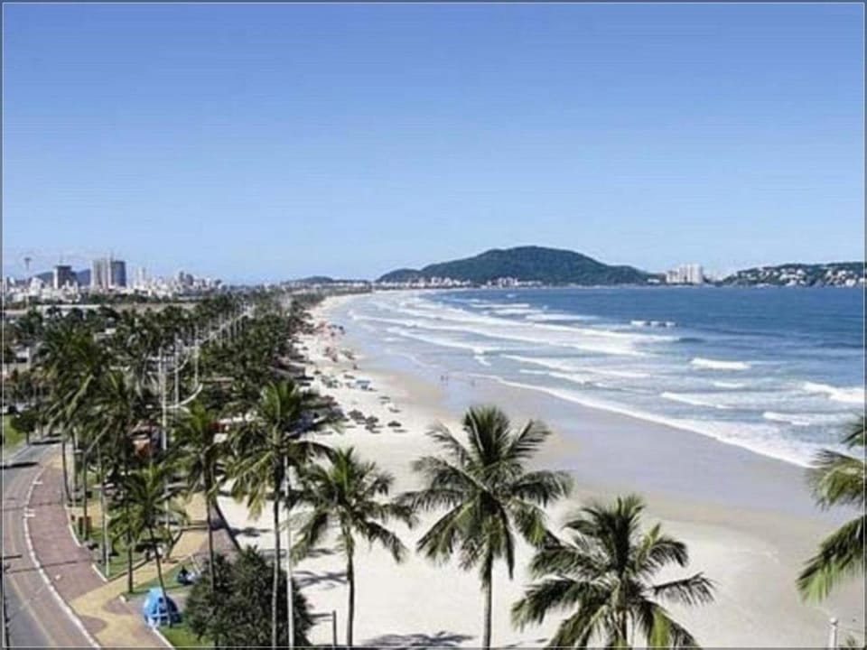 Casa Lelis - Descanso para a família e seu pet, pertinho do mar - praia Guarujá - SP House in State of São Paulo