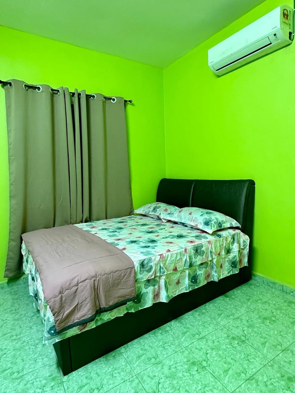 Bola-Bola DHomestay House in Penang