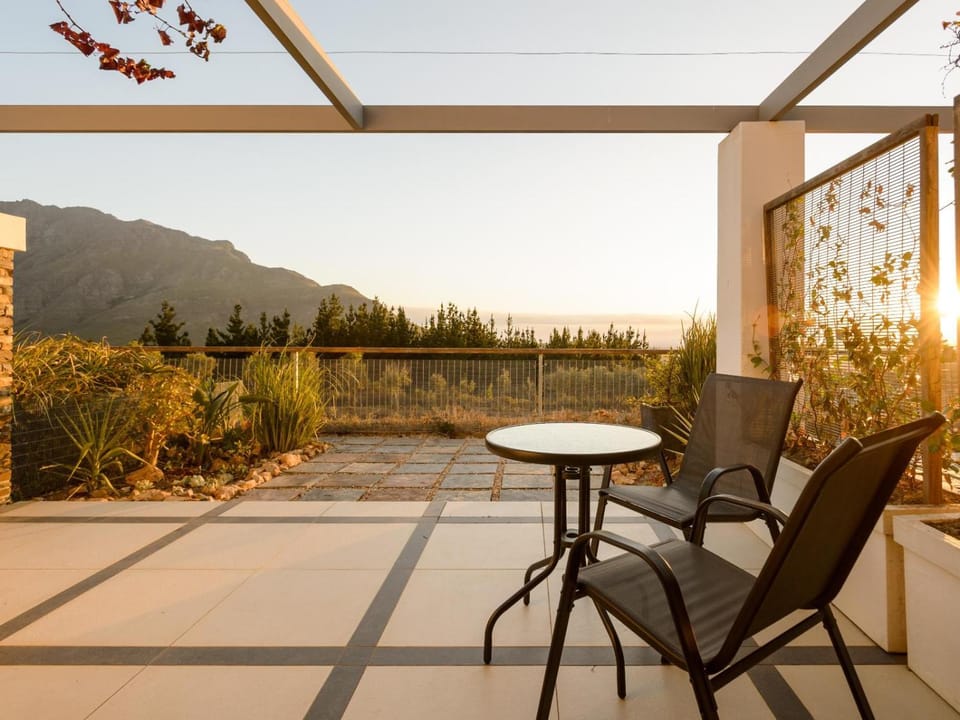 Patio, Natural landscape, Balcony/Terrace, Mountain view