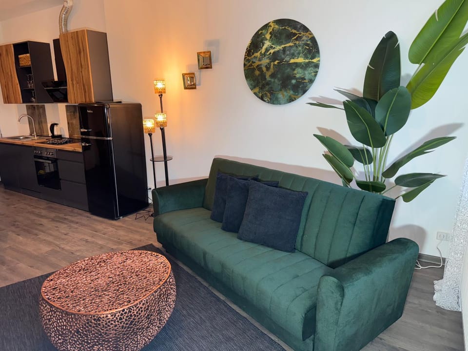 Kitchen or kitchenette, Living room, Seating area
