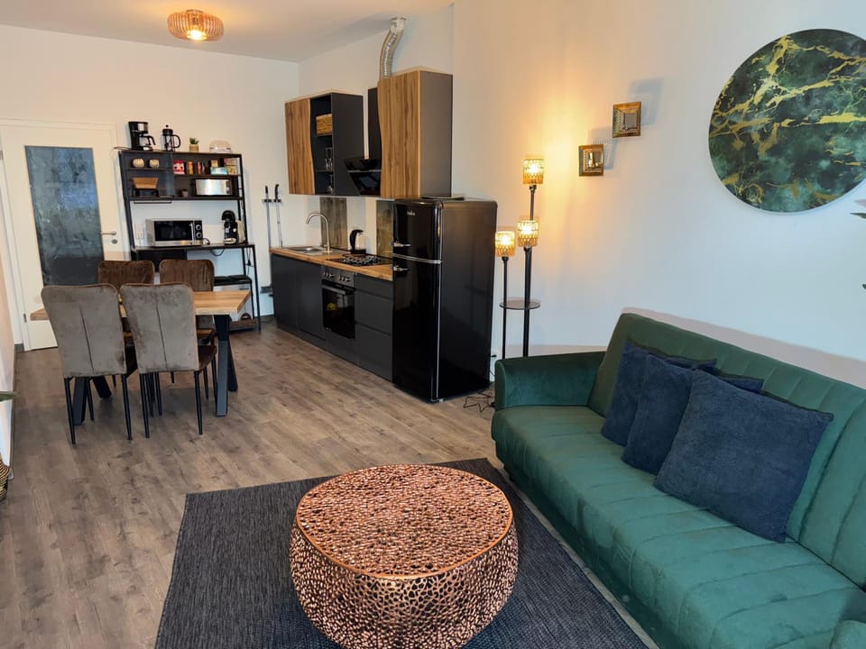 Living room, Dining area