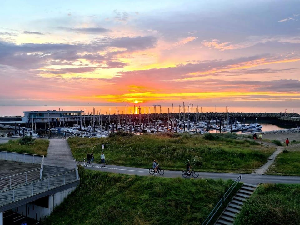 Nearby landmark, Beach, Sunset