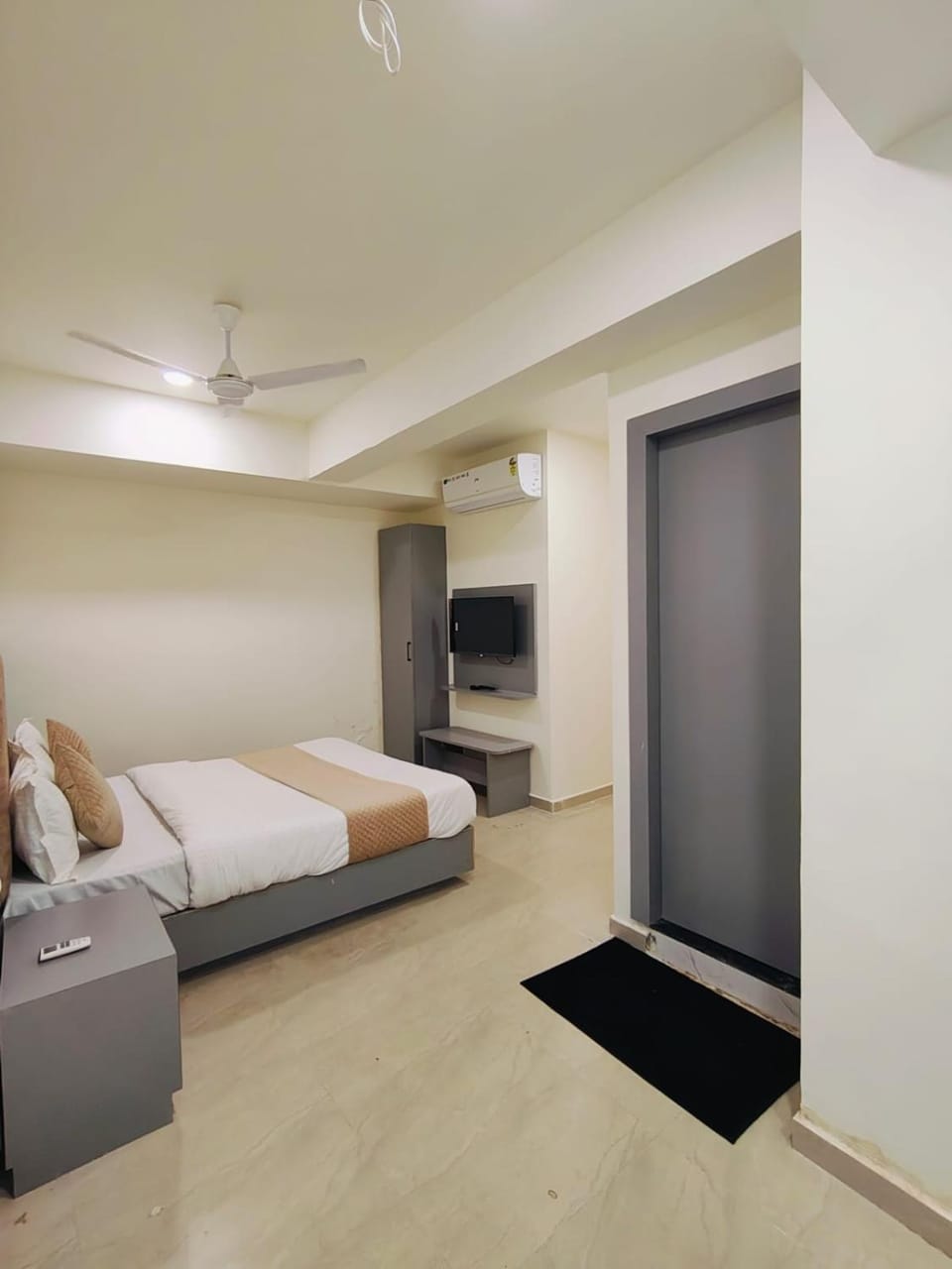 Hotel Orchid Inn Hotel in Ahmedabad