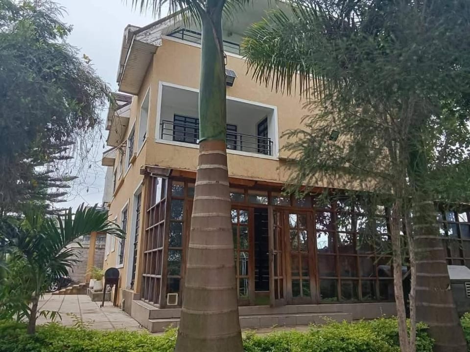 Karlkani house House in Nairobi County
