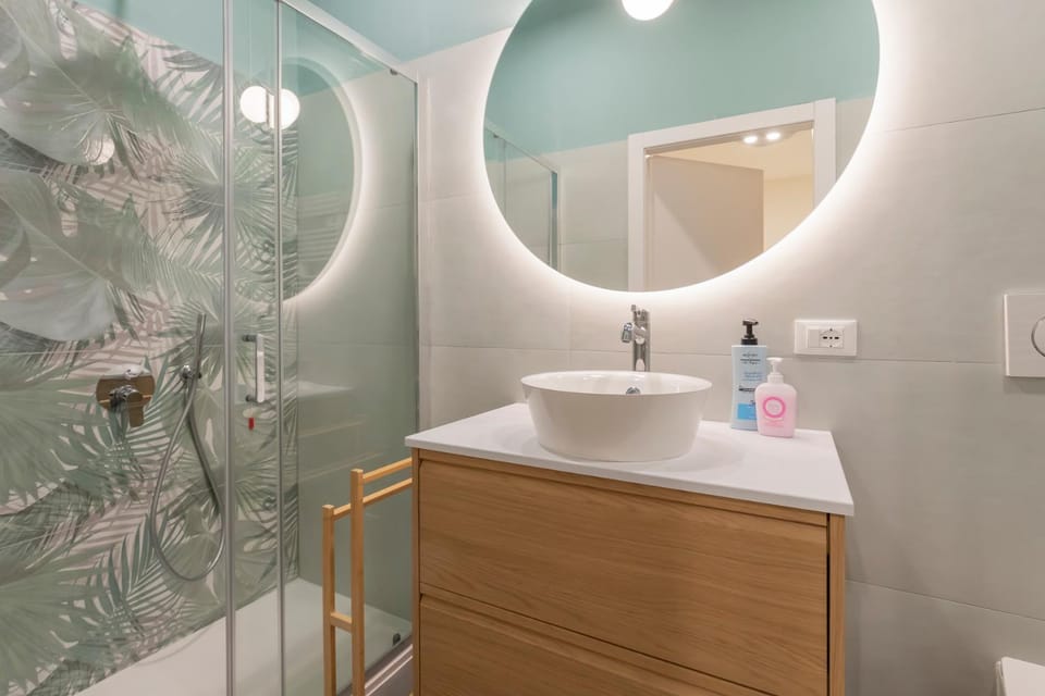 Shower, Bathroom