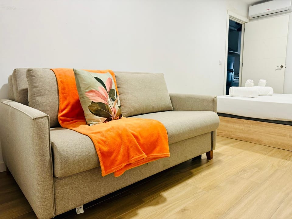 ORI B Nice & Spacious Flat Close to the Center Apartment in Valencia