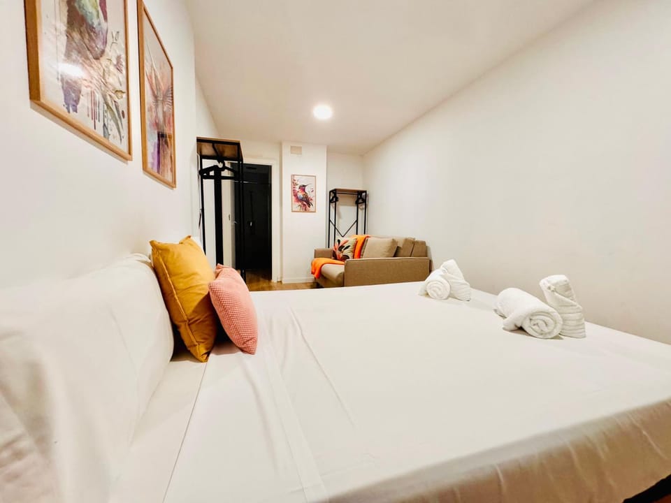 ORI B Nice & Spacious Flat Close to the Center Apartment in Valencia