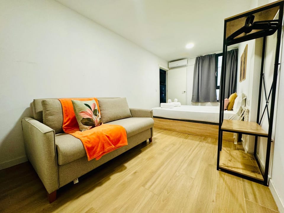 ORI B Nice & Spacious Flat Close to the Center Apartment in Valencia