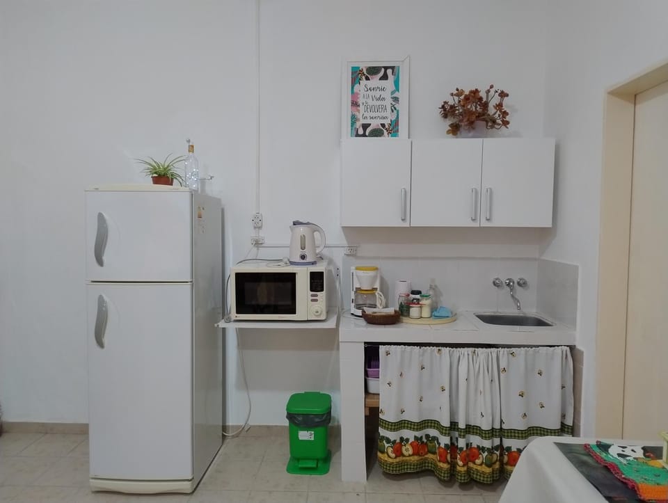 La Blanquita Apartment in Victoria