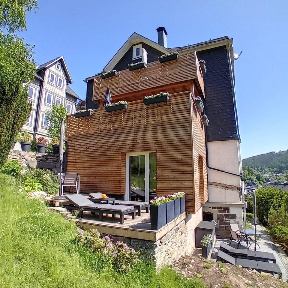 Property building, Balcony/Terrace