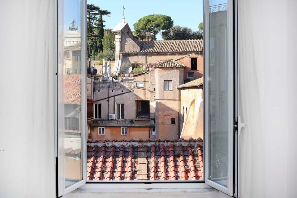 City view, Landmark view, Street view, Quiet street view